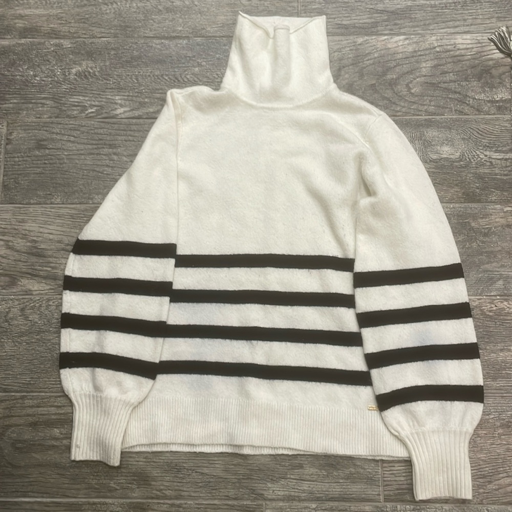 Michael Kors Turtleneck Sweater Size Medium